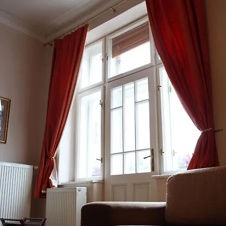 Moyzesova Apartment *